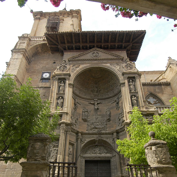 Los Amigos del Camino de Santiago de Estella. Iglesia de Santa María. Viana