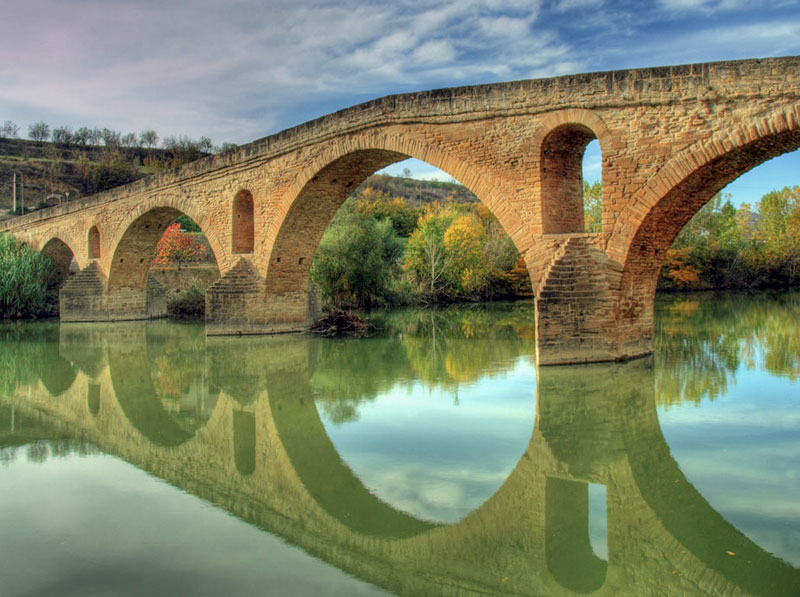 Etapa Puente la Reina - Gares a Estella - Lizarra. Asociación Amigos del Camino de Santiago de Estella